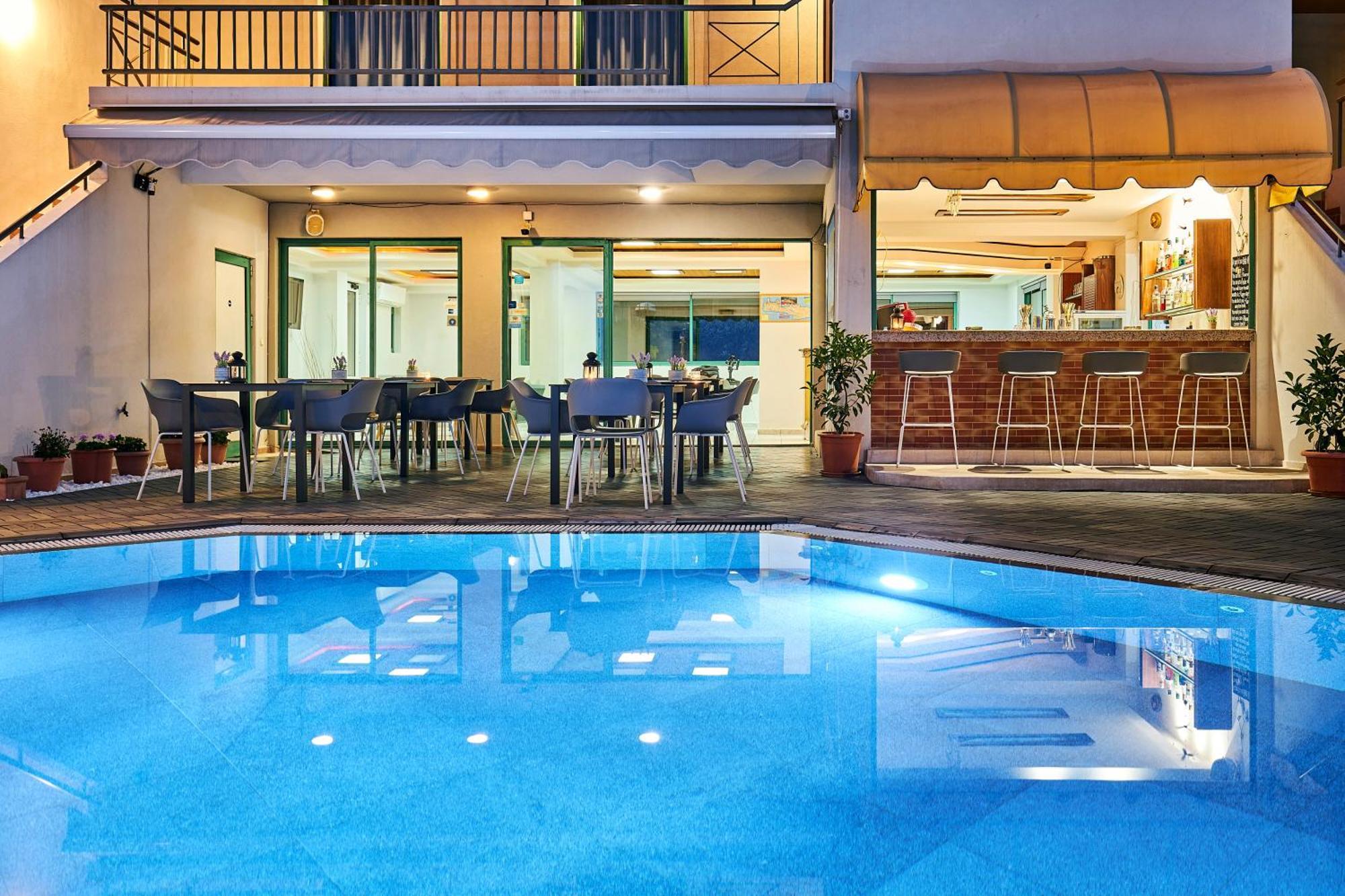 Bella Vista Hotel "By Checkin" Херсонісос Екстер'єр фото